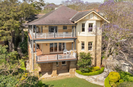 Downsize in style on the Hunters Hill Peninsula